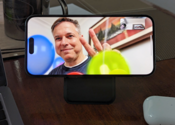 How to Use iOS 17 FaceTime Gestures: A Visual Guide