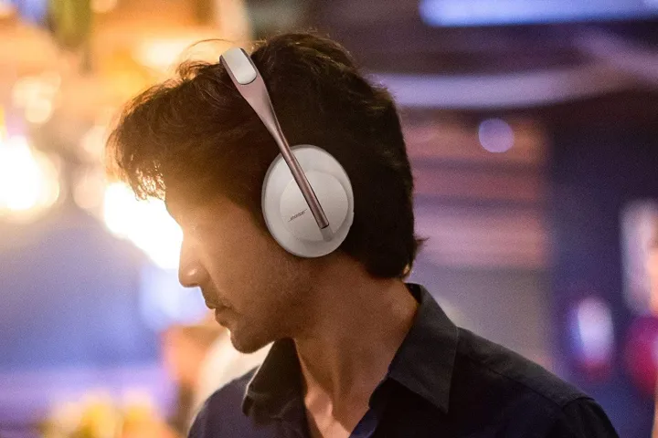 How to Connect Bose Headphones to an iPhone: Step-by-Step