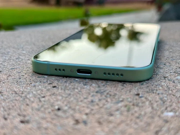 How to Connect Bose Headphones to an iPhone: Step-by-Step