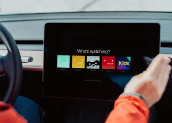 How to Download Movies from Netflix for Offline Viewing: Easy Steps