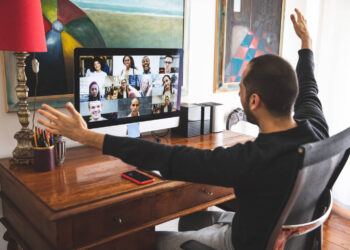 Find Friends and Relatives Using Online Services