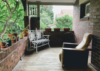 Cozy Outdoor Living Space