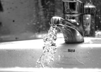 Reduce Home Water Waste Tips