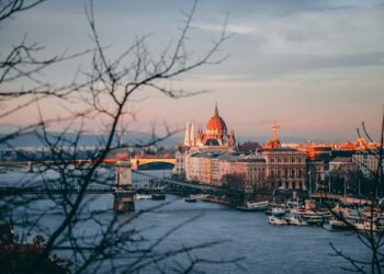 10 Must-Visit Europe Cities