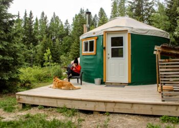 Glamping vs. Camping