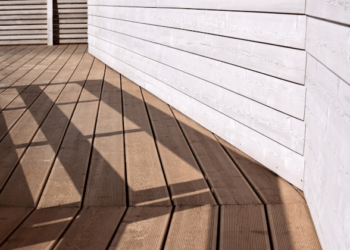 Stain and Seal Wooden Deck