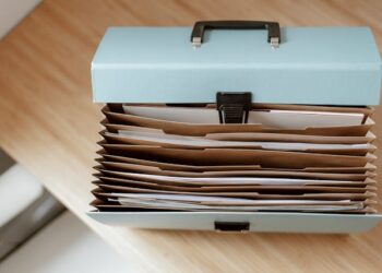 Custom Pockets Folders For Business