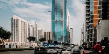 How to Travel from Dubai to Abu Dhabi