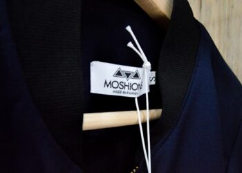 Remove Clothing Security Tag